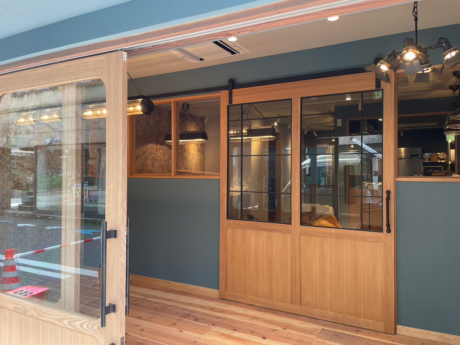 店舗改装工事／大分市